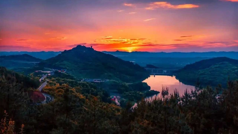 重慶：梁平區(qū)首屆明月山生態(tài)旅游文化節(jié)即將舉行，助力巴蜀文化旅游走廊建設(shè)！