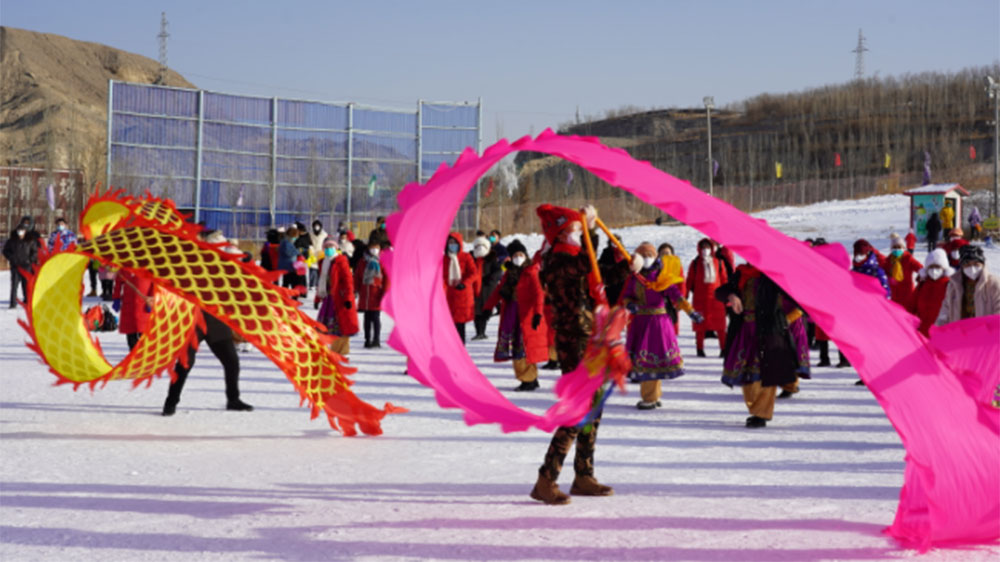 2022年庫(kù)爾勒市冬季冰雪旅游活動(dòng)現(xiàn)場(chǎng).jpg